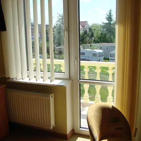 Marcela לינה וארוחת בוקר 4*