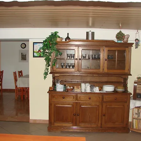 Marcela לינה וארוחת בוקר 4*