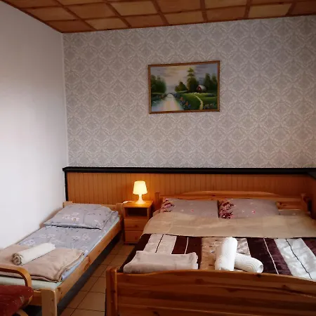 Marcela לינה וארוחת בוקר רבאל