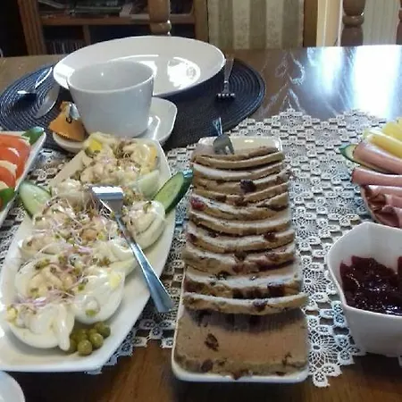 Marcela Frühstückspension Rewal