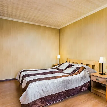 Marcela לינה וארוחת בוקר רבאל