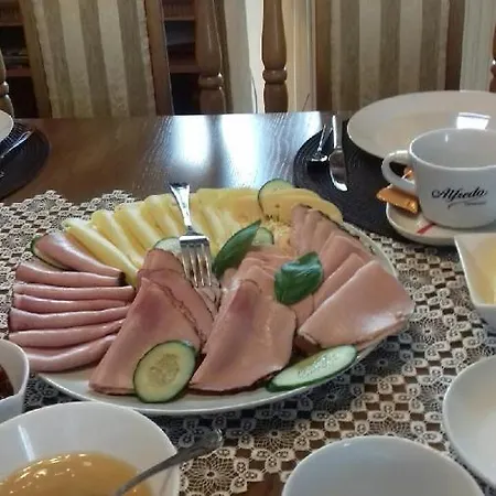 Marcela Frühstückspension Rewal